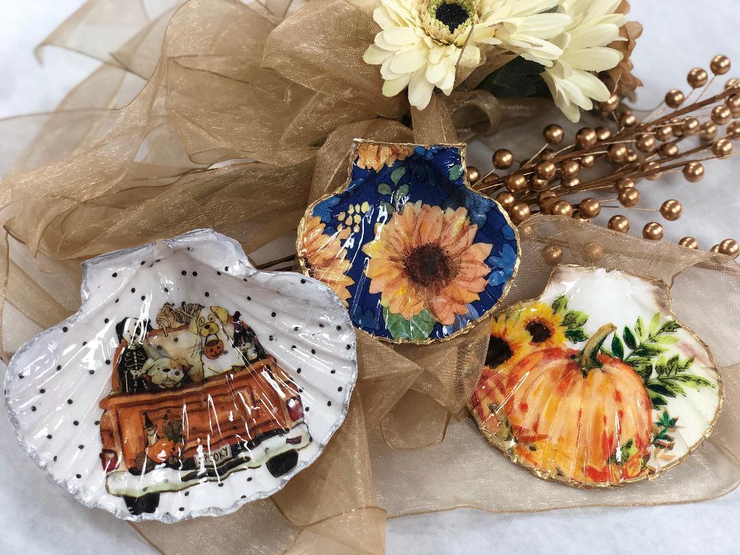 Shell Trinket Tray - Brush Tips Art Studio